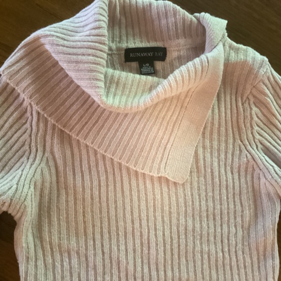 Sweater - Picture 2 of 2